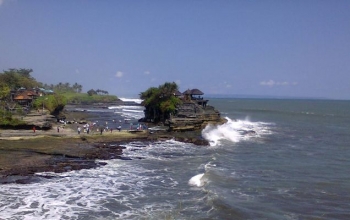 Kuta & Tanah Lot Temple Tour